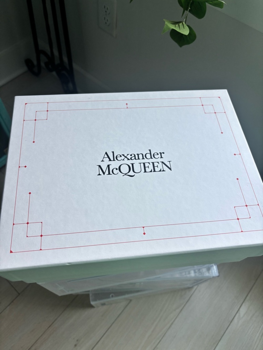 Alexander McQueen Oversized Sneaker ~ Size 37 ~ EUC - Picture 11 of 12